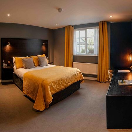 The Vicarage Hotel Holmes Chapel Exterior foto