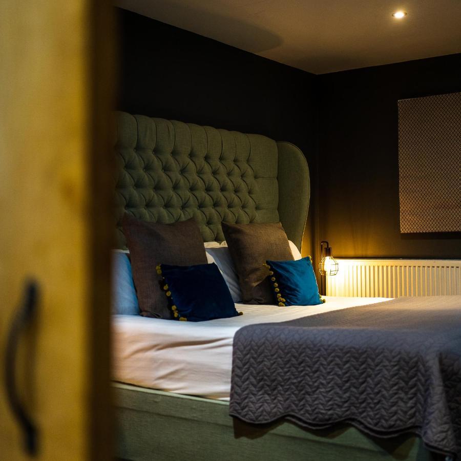 The Vicarage Hotel Holmes Chapel Exterior foto